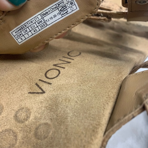 Vionic Amber Cork Sandals - Picture 3 of 8